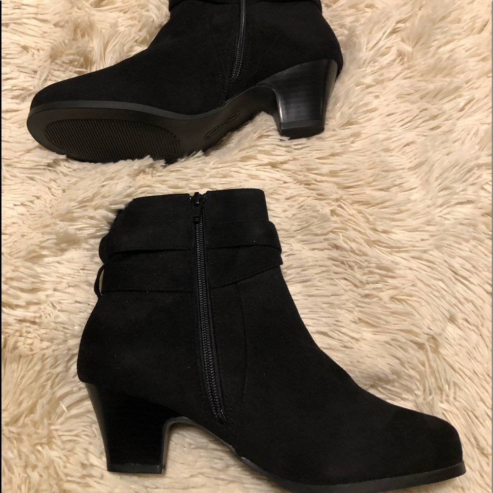 COPY - Comfortview size 8.5 WW black booties